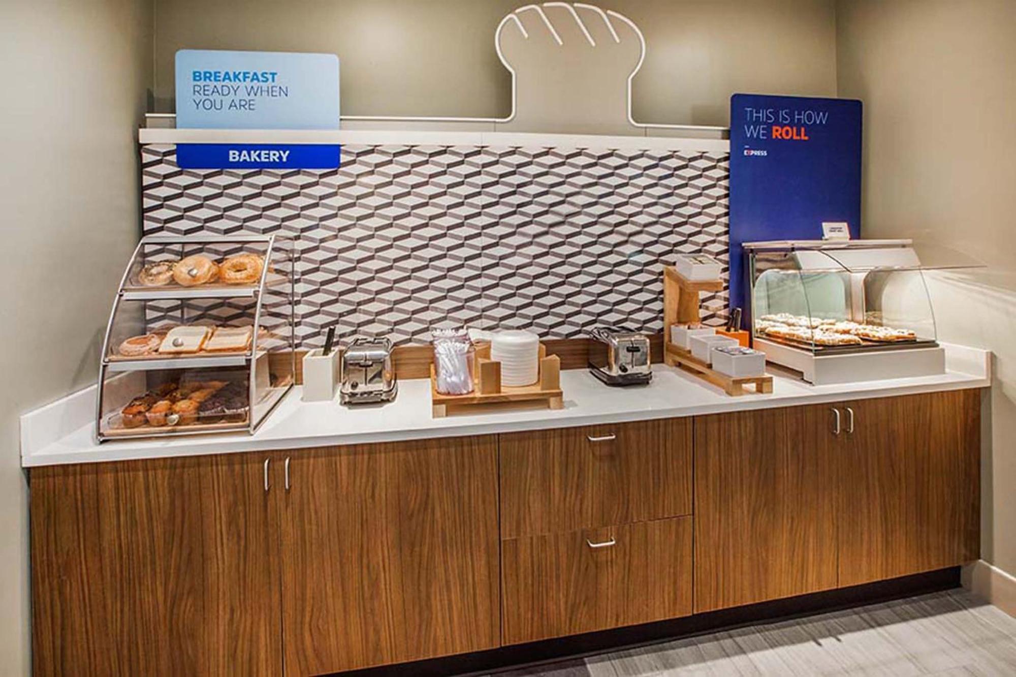 Holiday Inn Express Conway By Ihg Екстер'єр фото