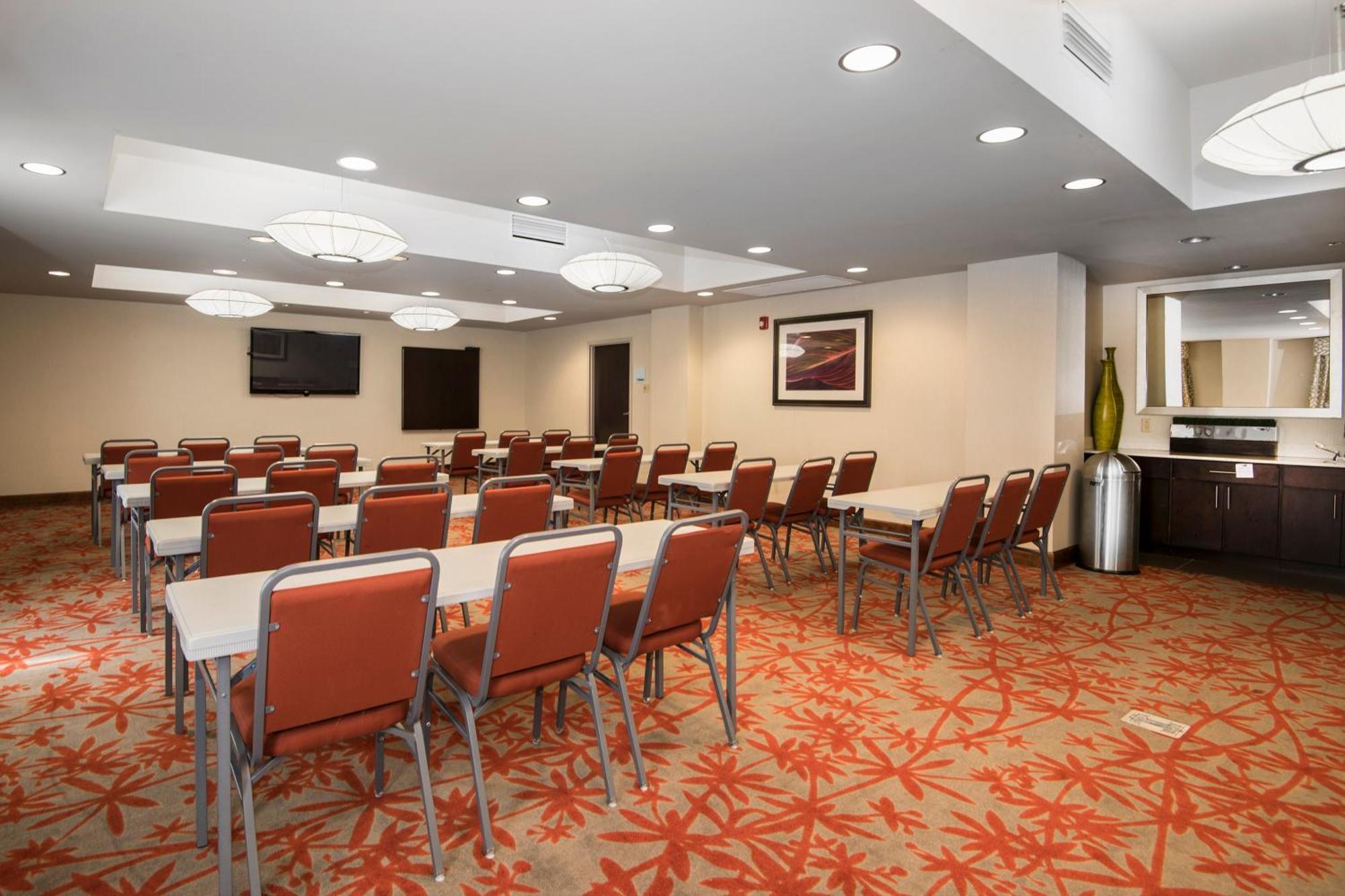 Holiday Inn Express Conway By Ihg Екстер'єр фото