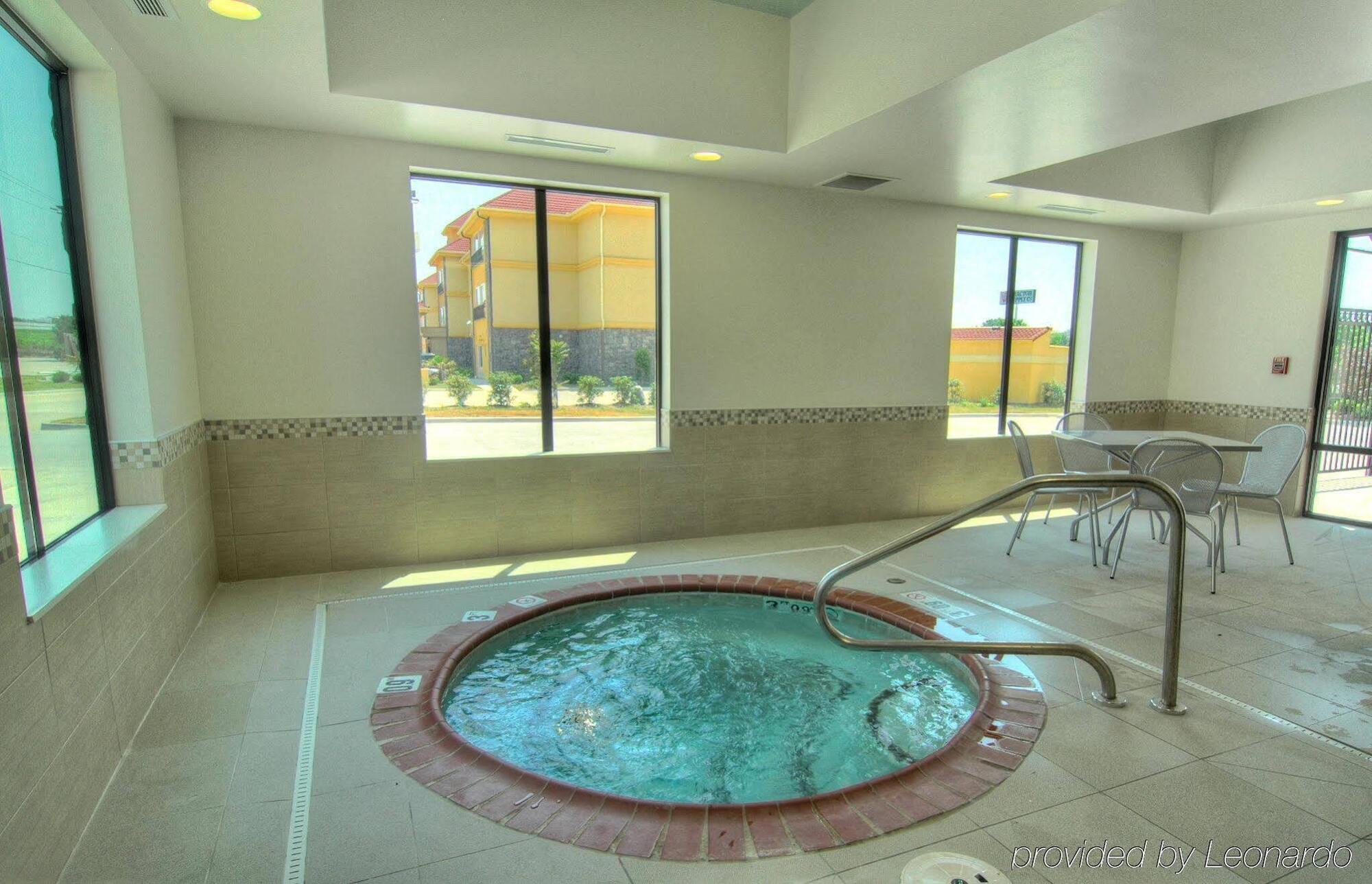 Holiday Inn Express Conway By Ihg Екстер'єр фото
